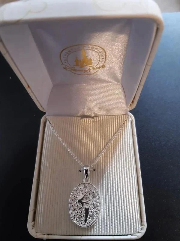 Ravissant collier + pendentif fée clochette disney disneyland paris dans coffret